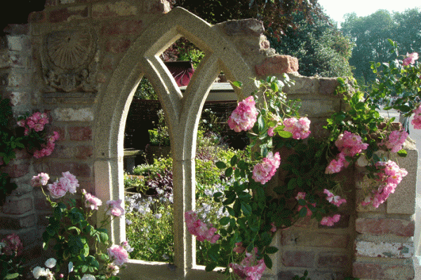 The-Gothic-Window.gif